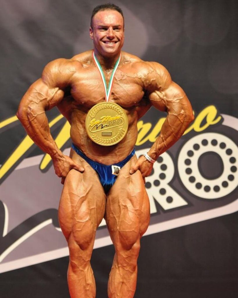 Josh Lenartowicz weight