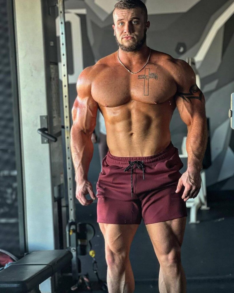 Jarett Bareker bodybuilder